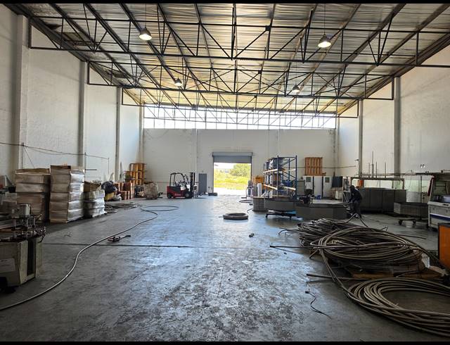 1,768M² FACTORY FOR SALE IN LANSERIA
